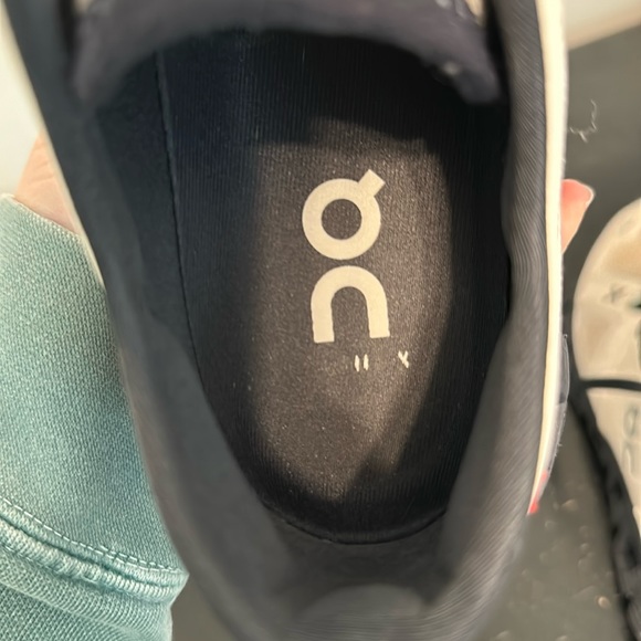 On Cloud X 3 - Picture 7 of 7